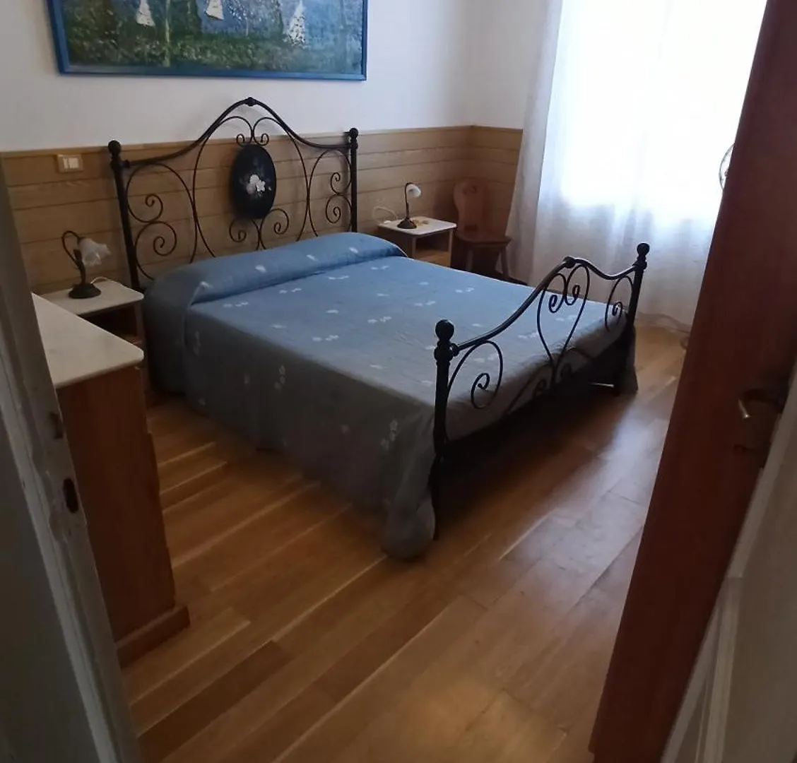 Apartment La Casa Tra Il Verde E Il Mare Viareggio Italy